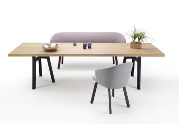 Arco-Trestle_table-Jorre_van_Ast-HiRes-18_dark-legs